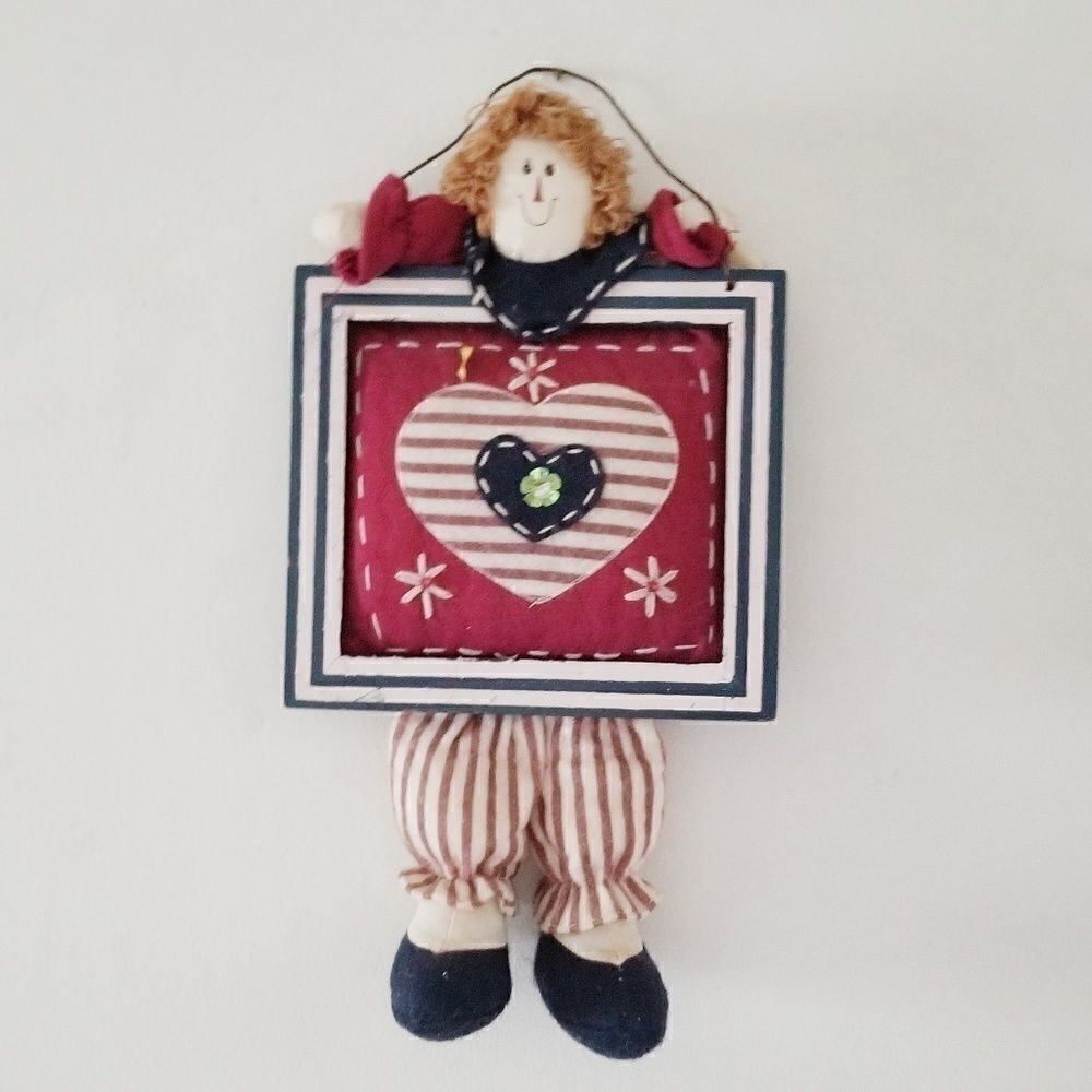 Primitive angel heart wall hanging